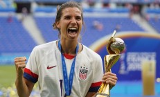 爱游戏体育下载:USWNT伟大的托宾·希思宣布退休